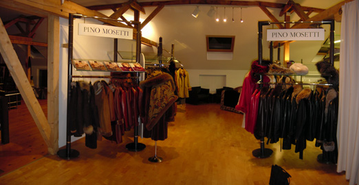 Ein anderer Blick in die Fur & Leather Gallery